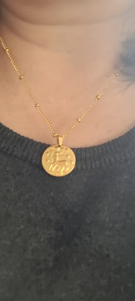 Customer photo review of STERNZEICHEN 18k Gold - Halskette