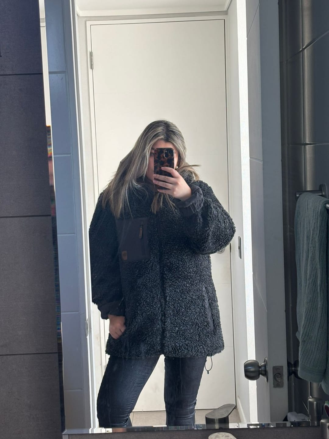 Customer photo review of Parka Impermeable Reversible Camaleon Hombre