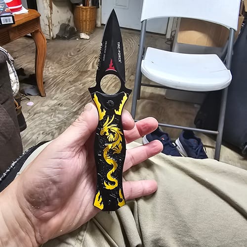 Customer photo review of Mystery Knives Box™