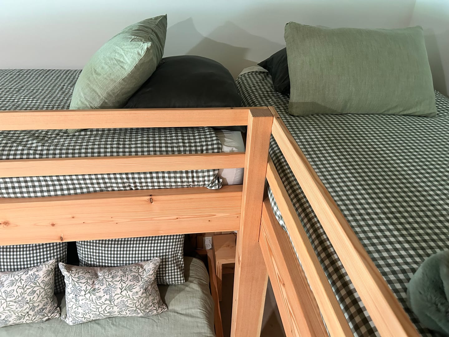 Customer photo review of Cotton Small Gingham Bedding Set - Green