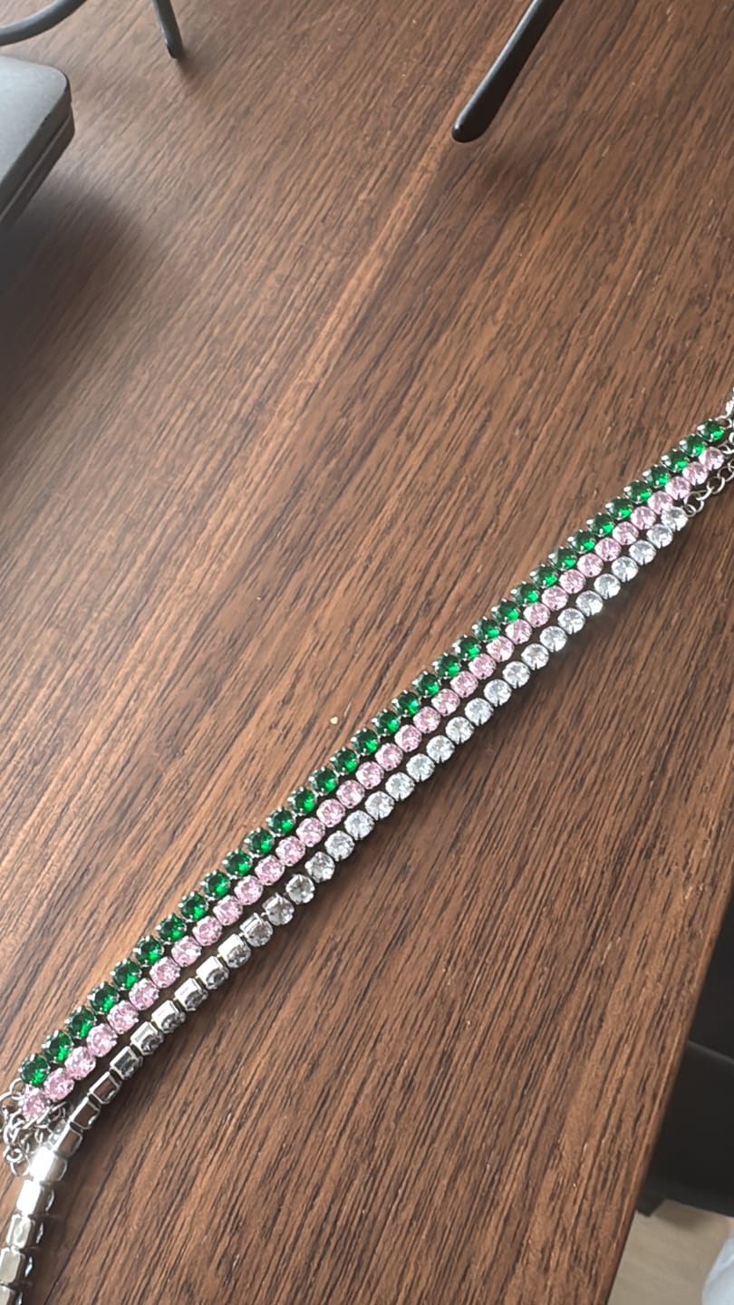 Customer photo review of Tennis Green Bracelet (Silver)