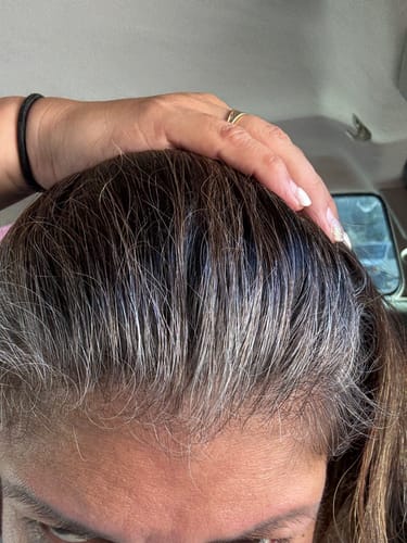 Customer photo review of Instant Dye Shampoo