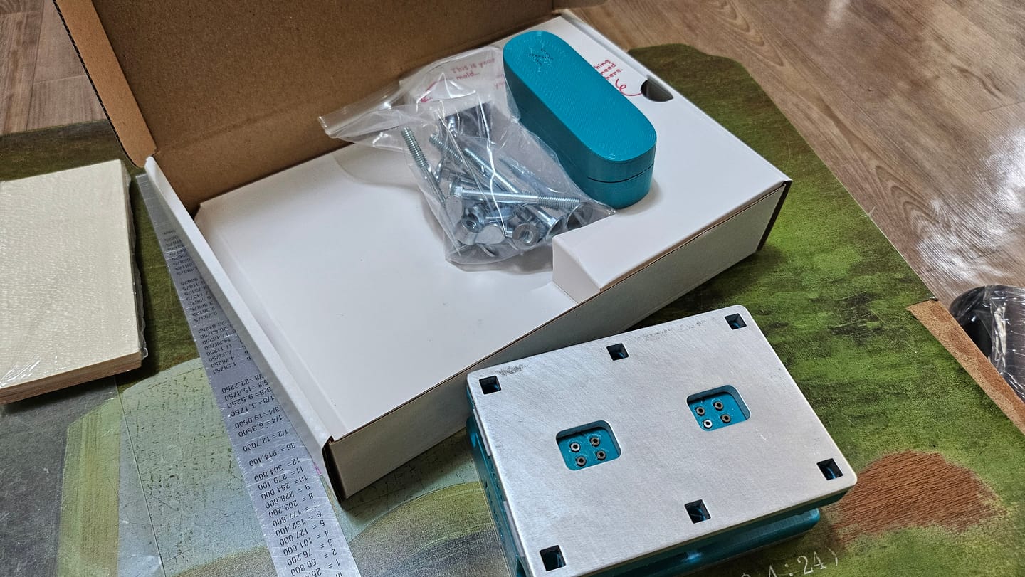 Customer photo review of Fingerskateboard Construction Kit - for Experts