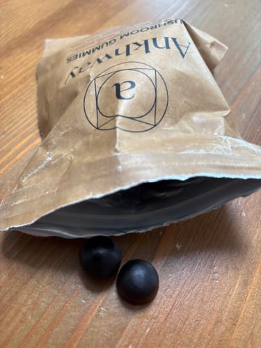 Customer photo review of Mushroom Gummies