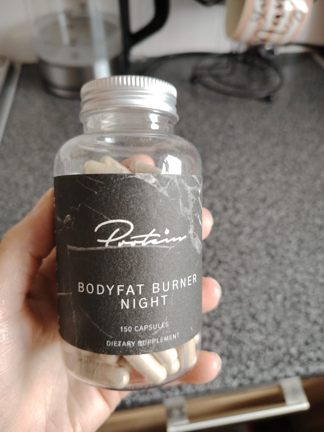 Customer photo review of Bodyfat Burner Night | 150 Capsules