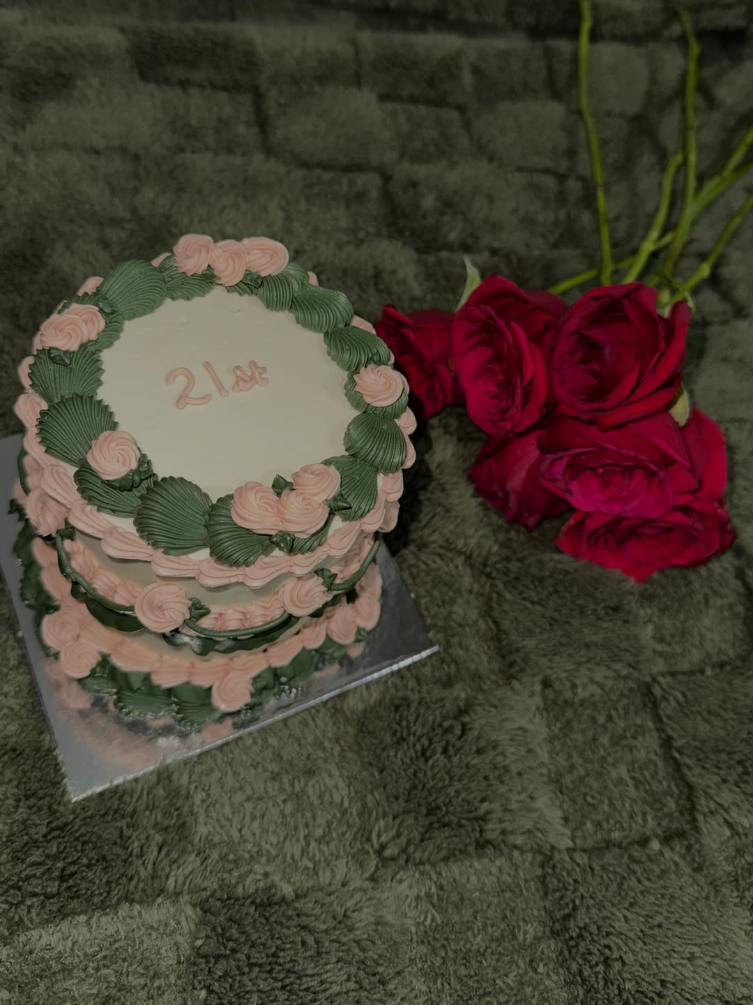 Customer photo review of mia mini cake