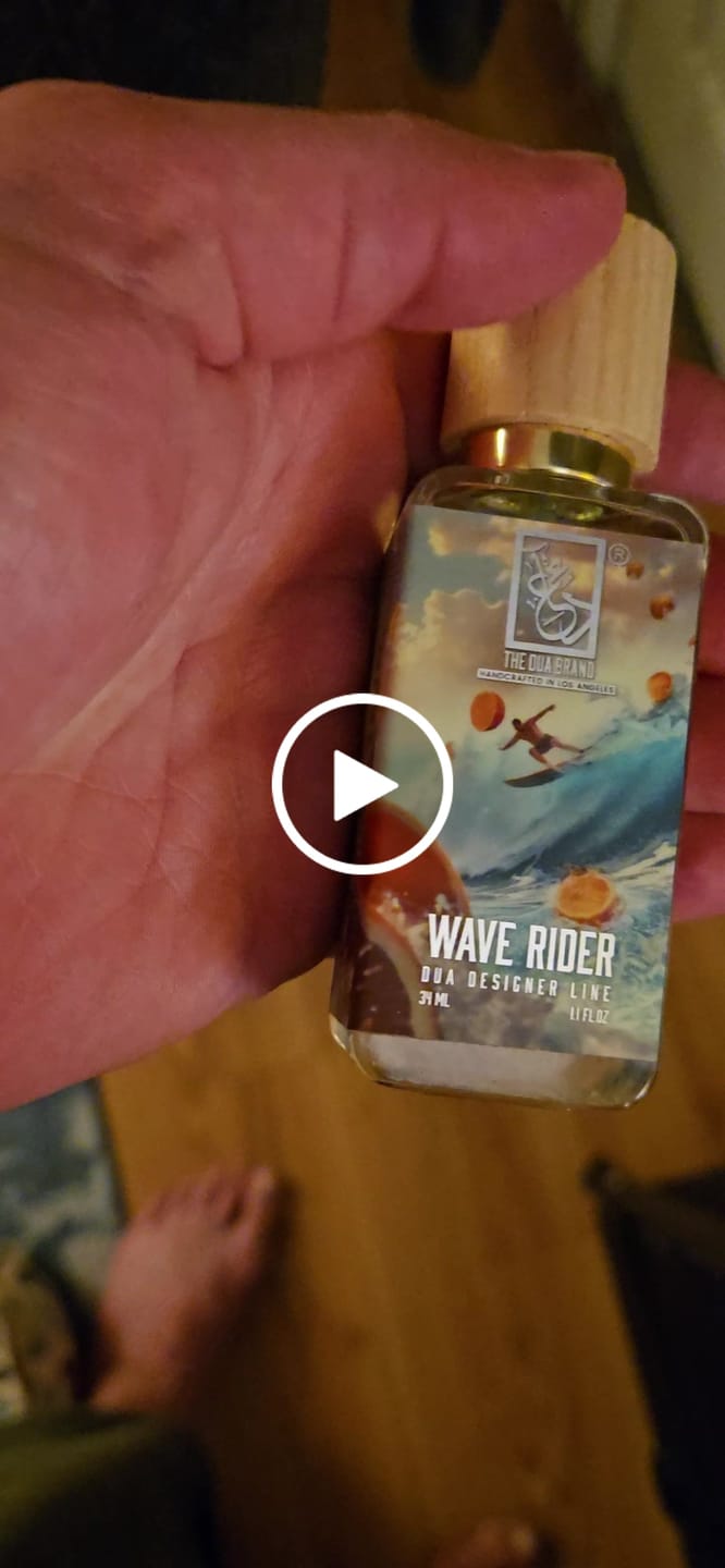 Customer video review of Circus Of White Milk's Sun Parfum