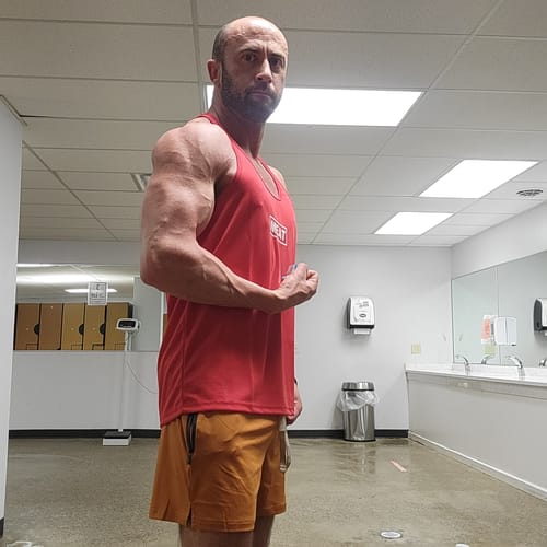 Customer photo review of FLATBOTTOM STRINGER – MESH / RED