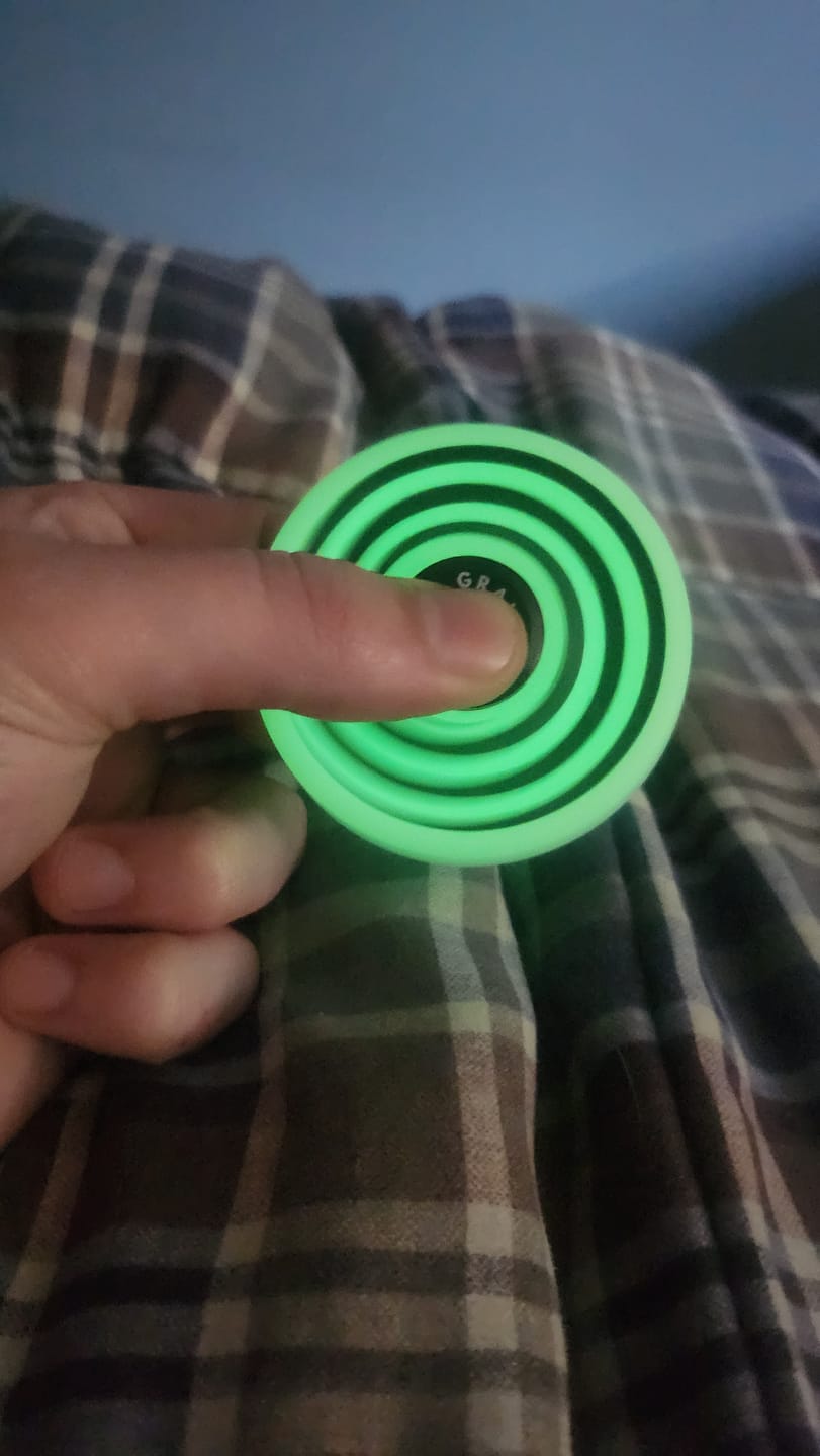 Customer photo review of Gravity Disc™ GyroFlight Red & Glow (2-Pack)