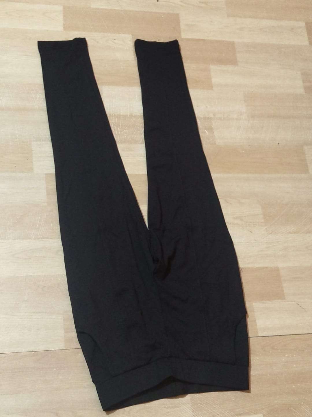 Customer photo review of Black 4-Way Stretchable Pants