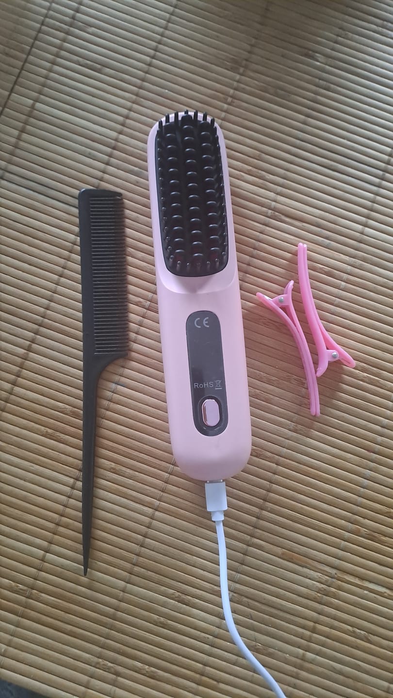 Customer photo review of The Glow Wave™ | Wireless Heated Brush