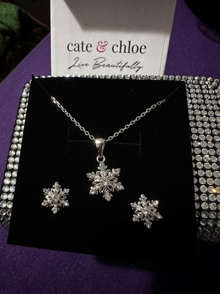 Customer photo review of Sunny 18k White Gold Plated Necklace and Stud Earrings Jewelry Set with Swarovski Crystals