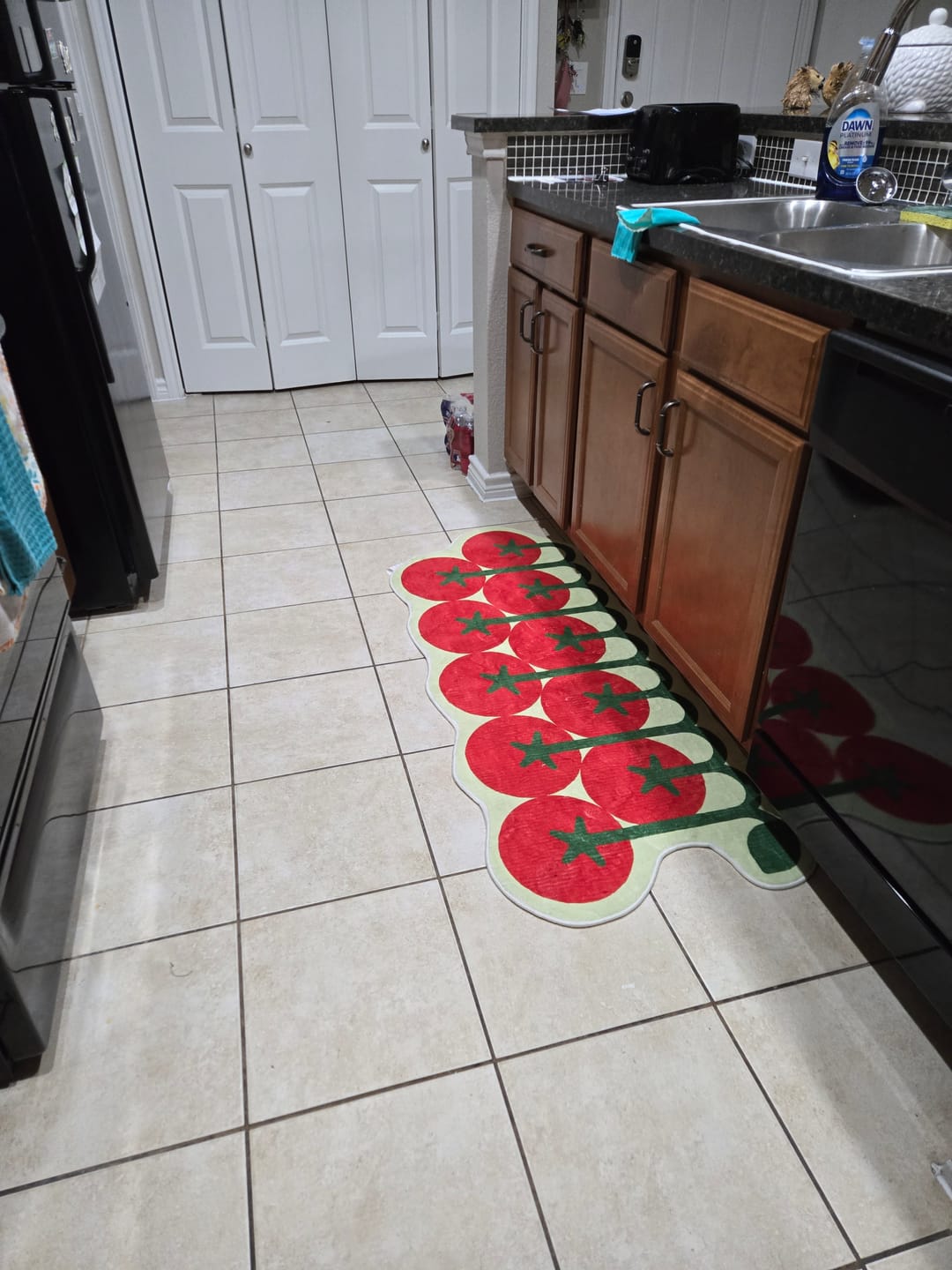 Customer photo review of Irregular Tomato Runner Rug by Johann Banta