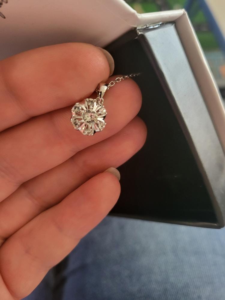 Customer photo review of Millie 18k White Gold Plated Necklace with Swarovski Crystals