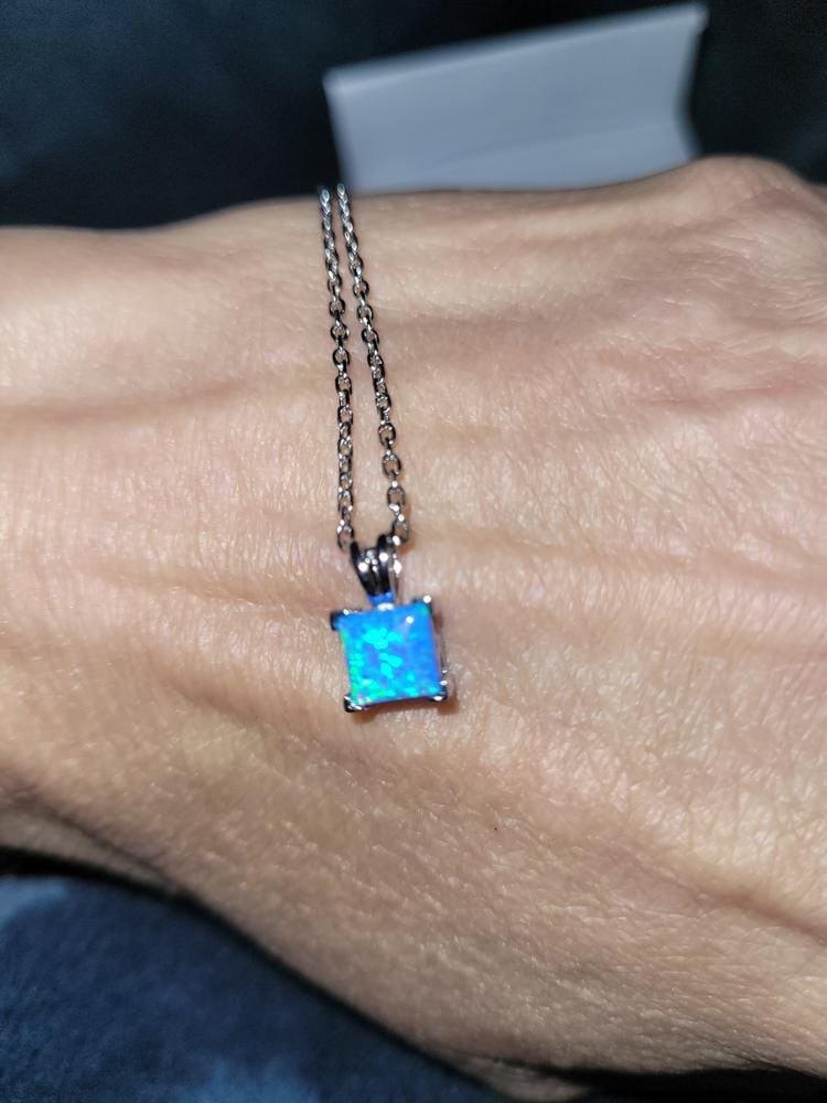 Customer photo review of Amphitrite 18k White Gold Plated Pendant Necklace with Princess Cut Opal Stone