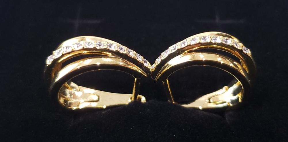 Customer photo review of Bella 18k White Gold Plated 17mm Hoop Earrings with Swarovski Crystals