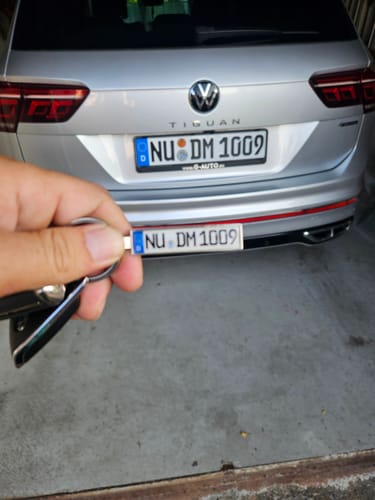 Customer photo review of Kennzeichen Schlüsselanhänger Mini Nummernschild Metall