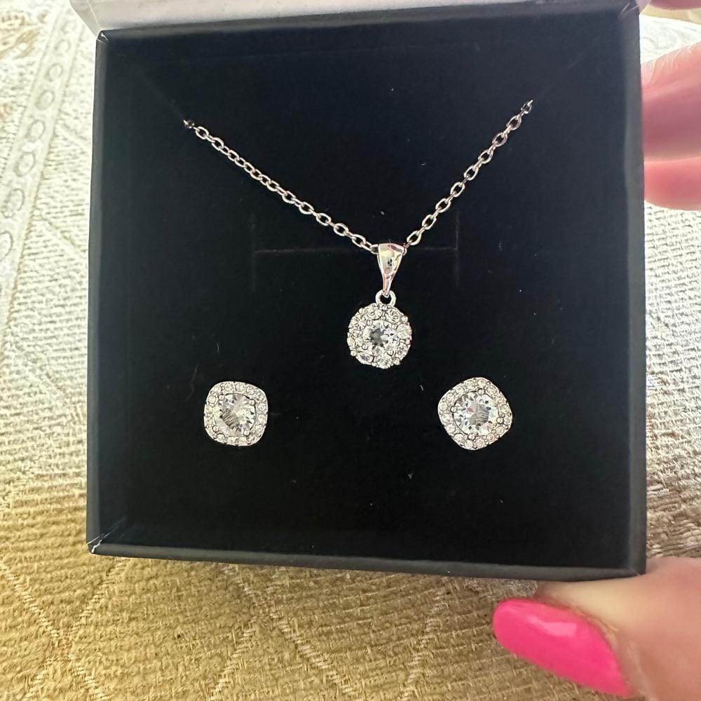 Customer photo review of Ruth 18k White Gold Plated Silver Pendant Necklace with Swarovski Crystals