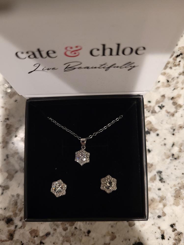 Customer photo review of Poppy 18k White Gold Plated Pendant Necklace & Stud Earrings Set with Simulated Diamond Crystals