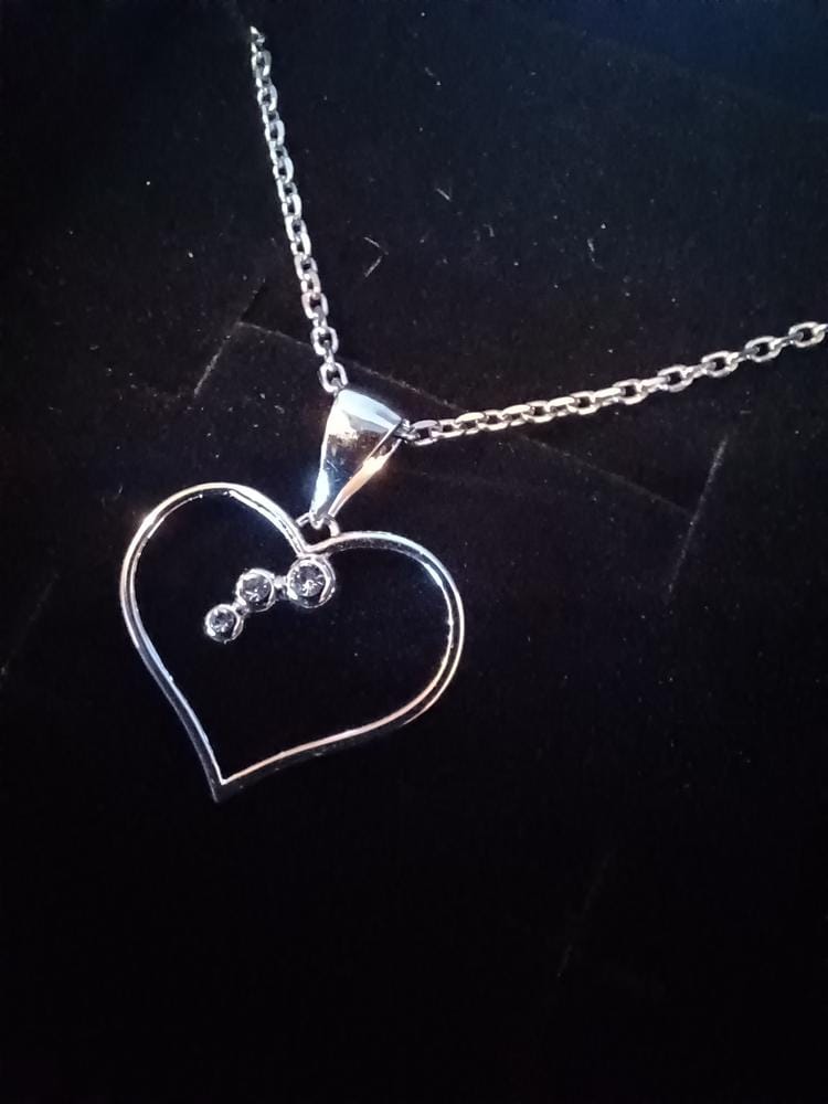 Customer photo review of Valentina 18k White Gold Plated Silver Heart Necklace with Swarovski Crystals