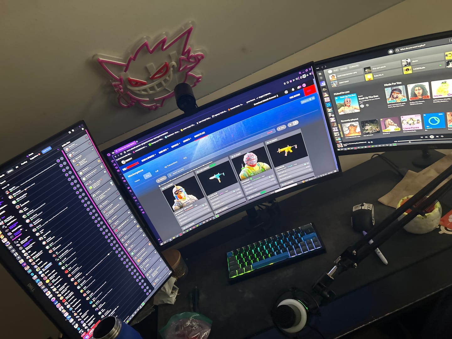 Customer photo review of IQUNIX EZ60/EZ63 Magnetic Switch Gaming HE Keyboard