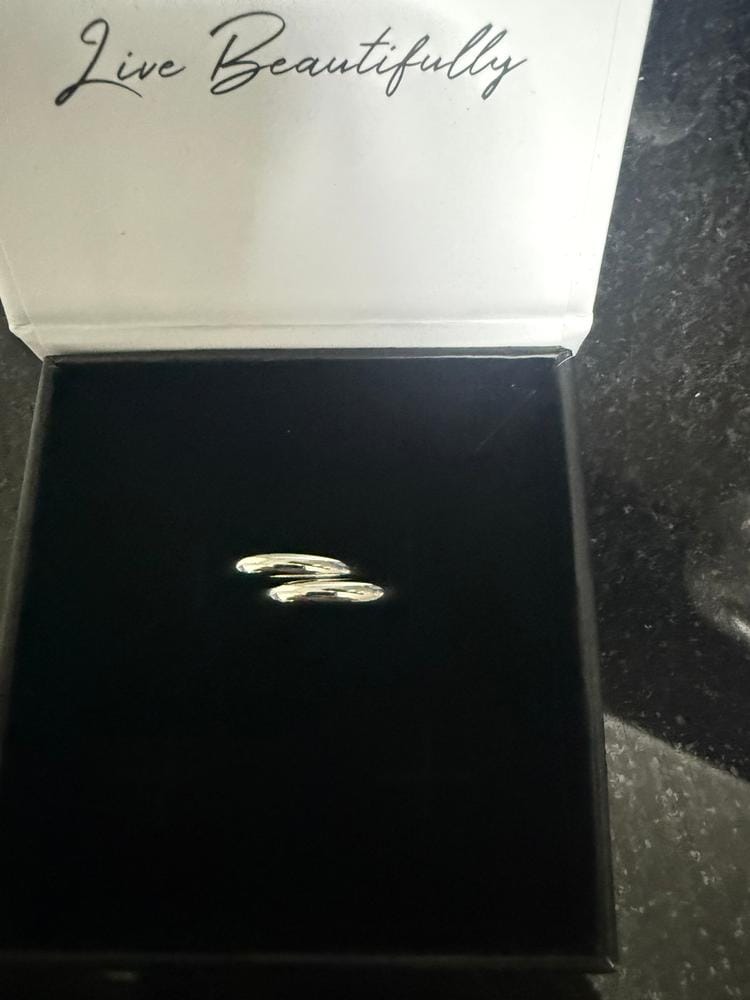Customer photo review of Amy 18k White Gold Plated 20mm/30mm Hoop Earrings - Fab Fav Deals
