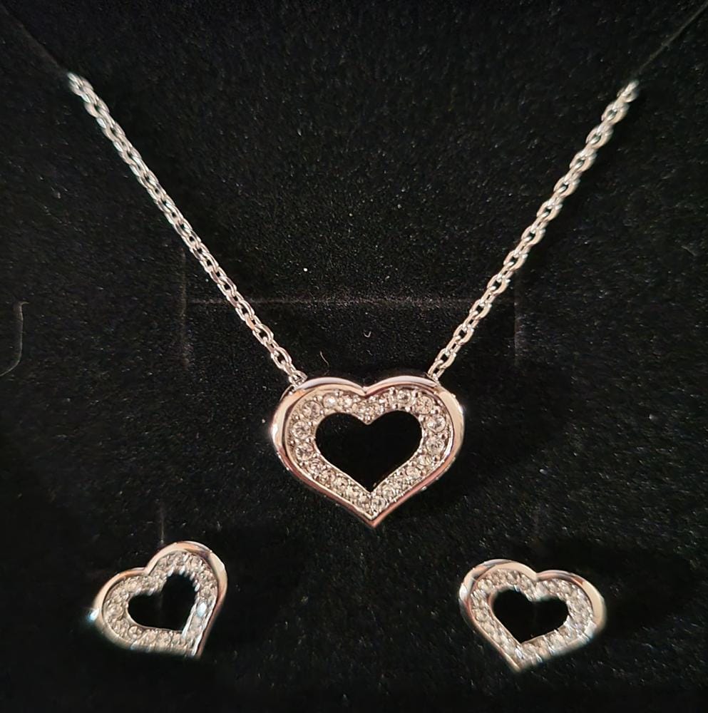 Customer photo review of Dominique 18k White Gold Plated Silver Heart Necklace and Earring Set with Swarovski Crystals