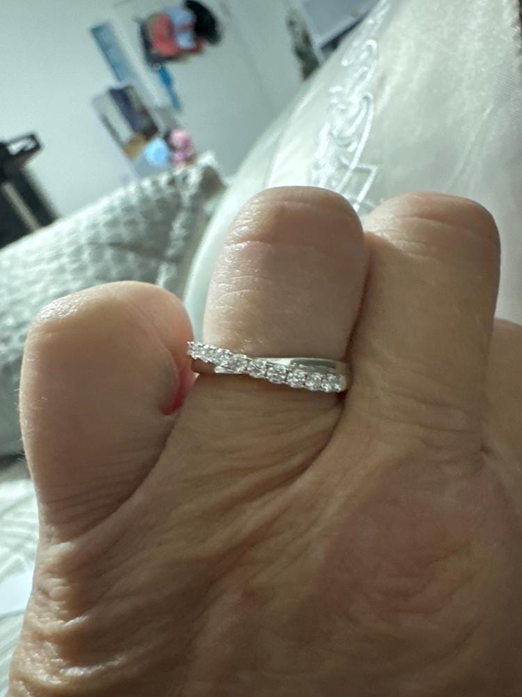 Customer photo review of Moissanite by Cate & Chloe Emerson 0.36tcw Round Cut 925 Sterling Silver 18k White Gold Plated Wedding Band