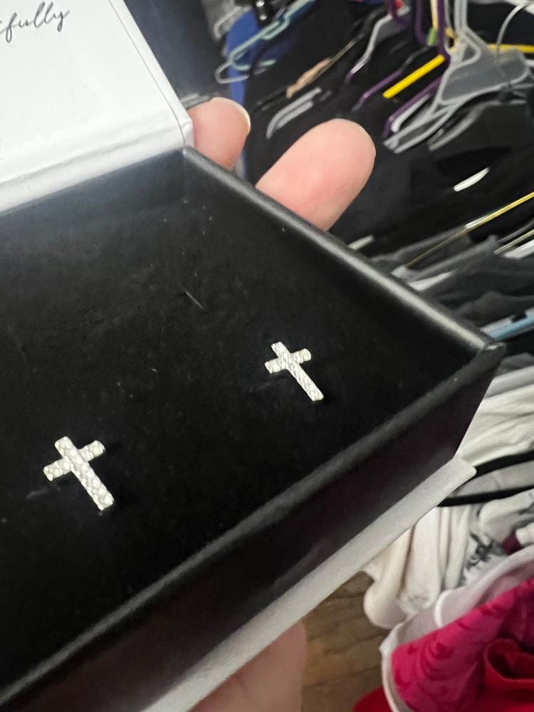 Customer photo review of Nayeli 18k White Gold Plated Silver Cross Stud Earrings with Swarovski Crystals