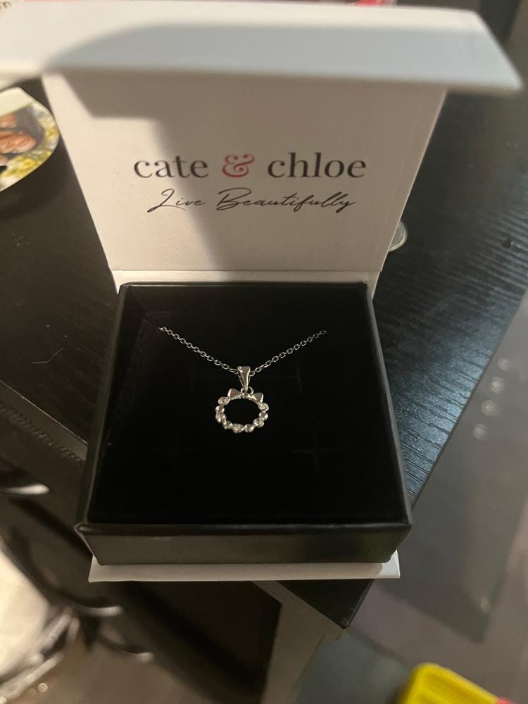 Customer photo review of Edith 18k White Gold Plated Silver Ribbon Necklace with Swarovski Crystals