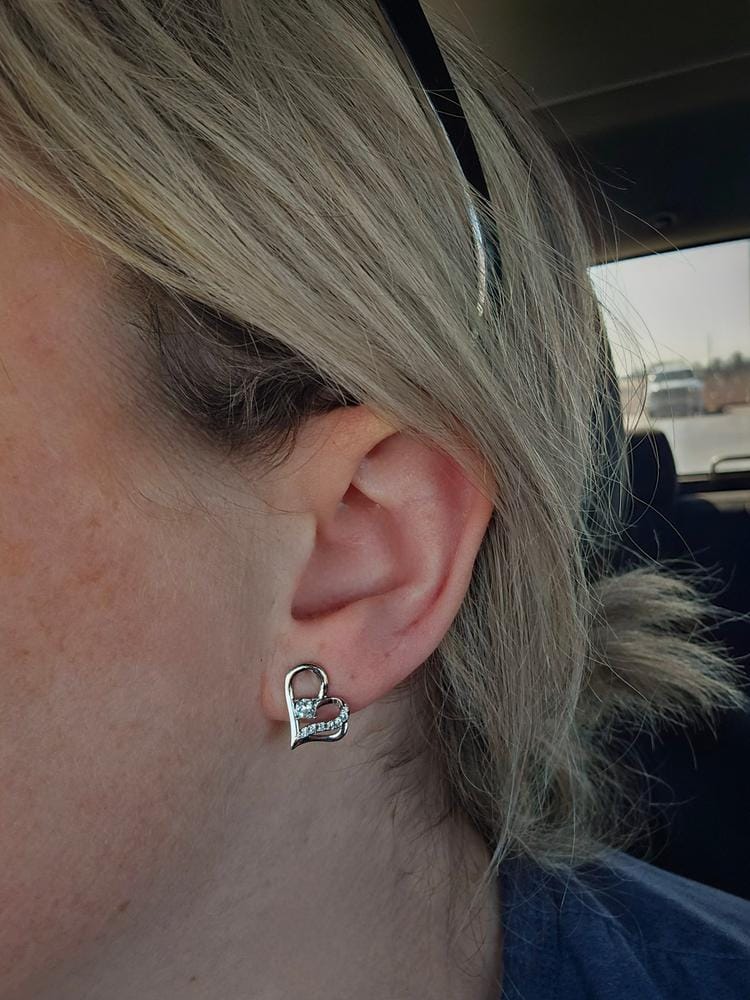 Customer photo review of Kara 18k White Gold Plated Silver Heart Stud Earrings with Swarovski Crystals