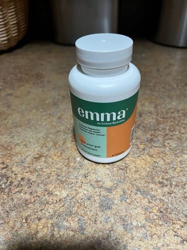 Customer photo review of Emma