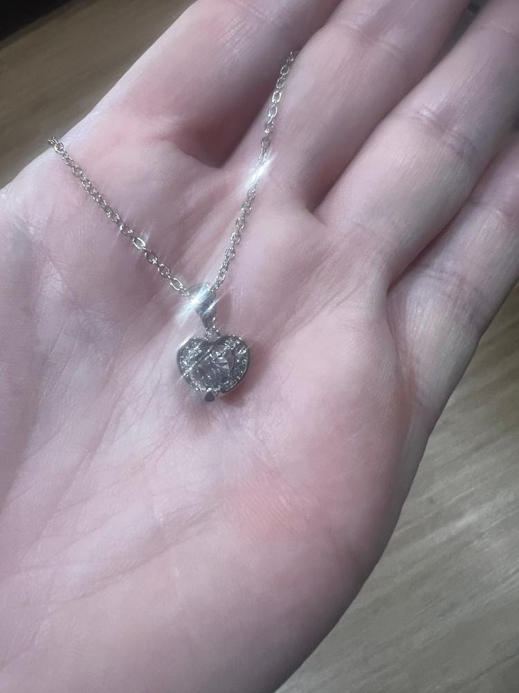 Customer photo review of Amberly 18k White Gold Plated Heart Pendant Necklace with Solitaire Round Cut Swarovski Crystals