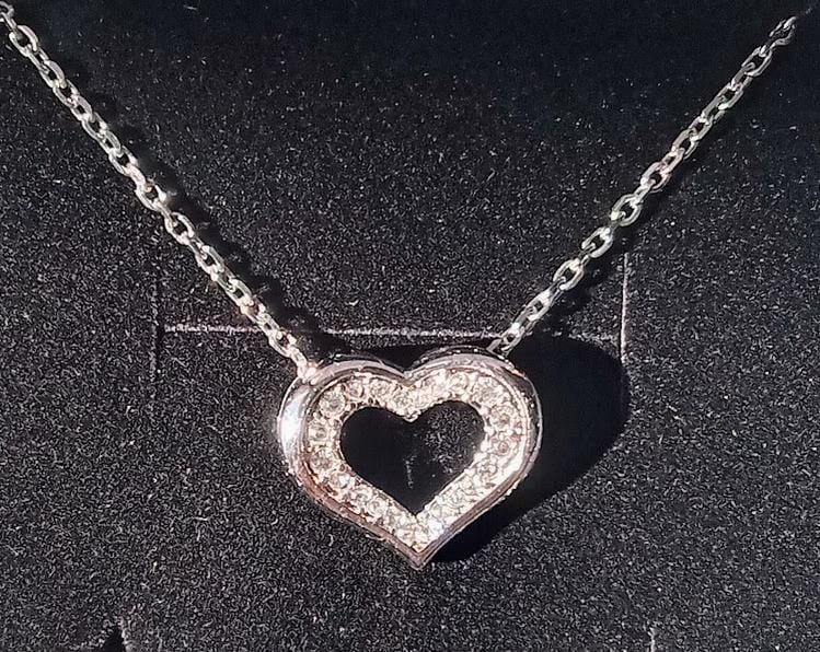 Customer photo review of Dominique 18k White Gold Plated Silver Necklace with Swarovski Crystals