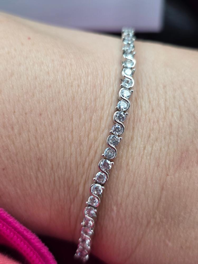 Customer photo review of Ezra 18k White Gold Plated Infinity Tennis Bracelet with Simulated Diamond Crystals