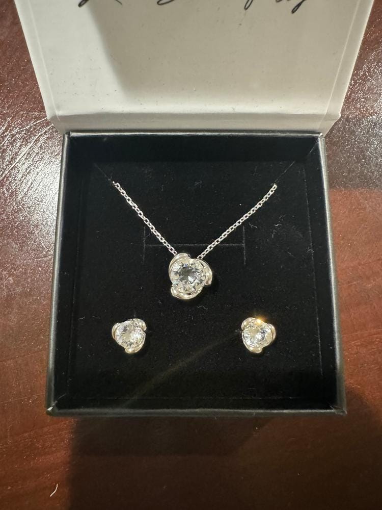 Customer photo review of Harmony 18k White Gold Plated Necklace with Round Cut Solitaire Swarovski Crystal