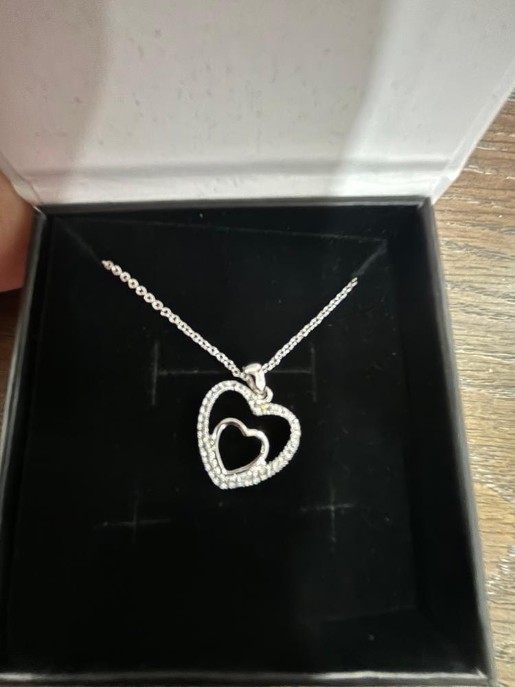 Customer photo review of Amorette 18k White Gold Plated Necklace with Simulated Diamond Crystals & Heartfelt Message for Daughter