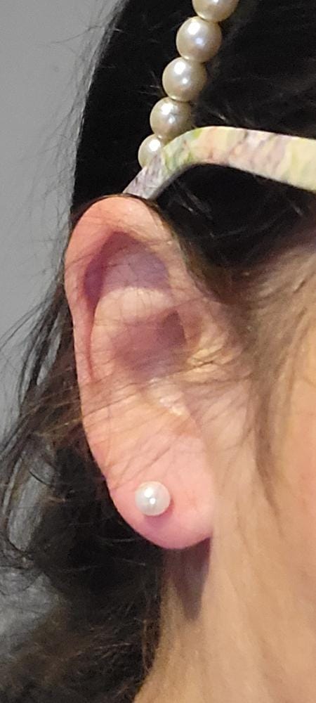 Customer photo review of Vivienne 18k White Gold Plated Stud Earrings with Shell Pearls