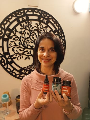 Customer photo review of Melena de León Cápsulas + Gotas - Extracto Ultra Concentrado