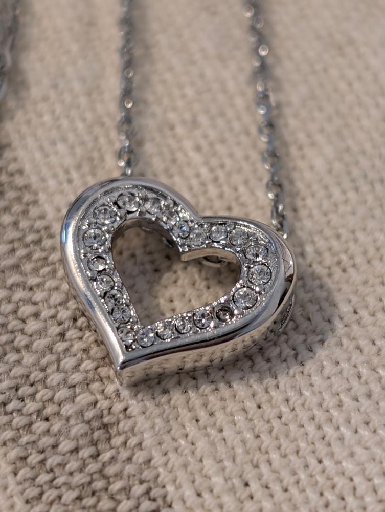 Customer photo review of Dominique 18k White Gold Plated Silver Necklace with Swarovski Crystals