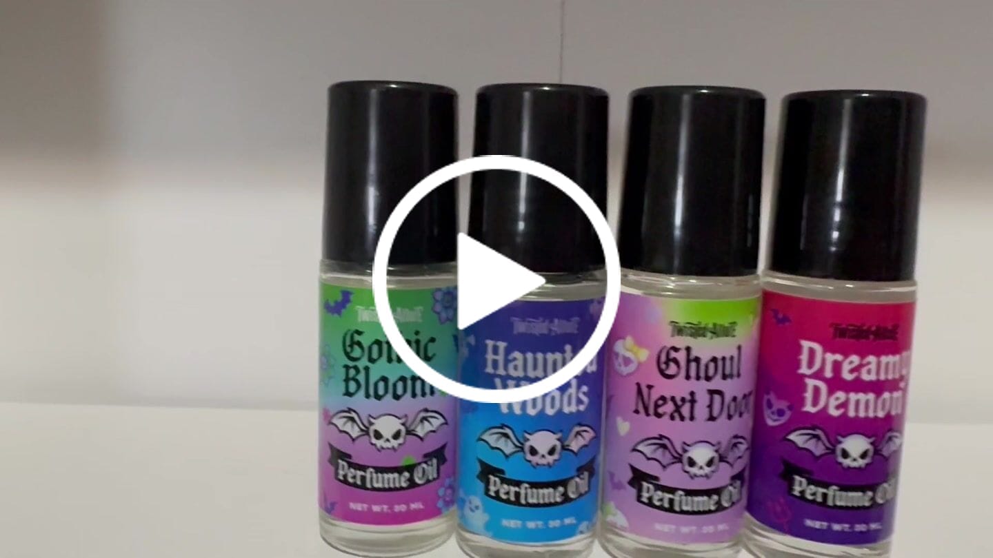 Customer video review of Gothic Bloom Cream Scrub