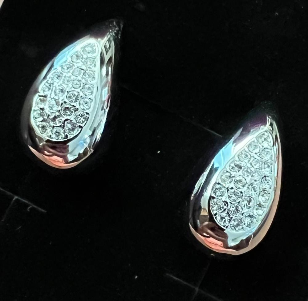Customer photo review of Sally 18k White Gold Plated Tear drop Stud Earrings with Swarovski Crystals