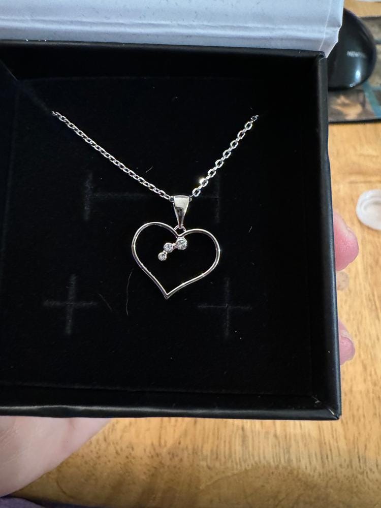 Customer photo review of Valentina 18k White Gold Plated Silver Heart Necklace with Swarovski Crystals
