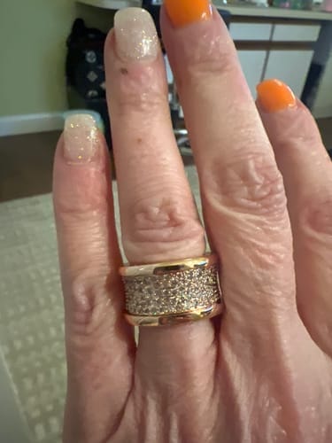 Customer photo review of ZERO 1 WITH PAVED DIAMONDS ON THE SPIRAL RING