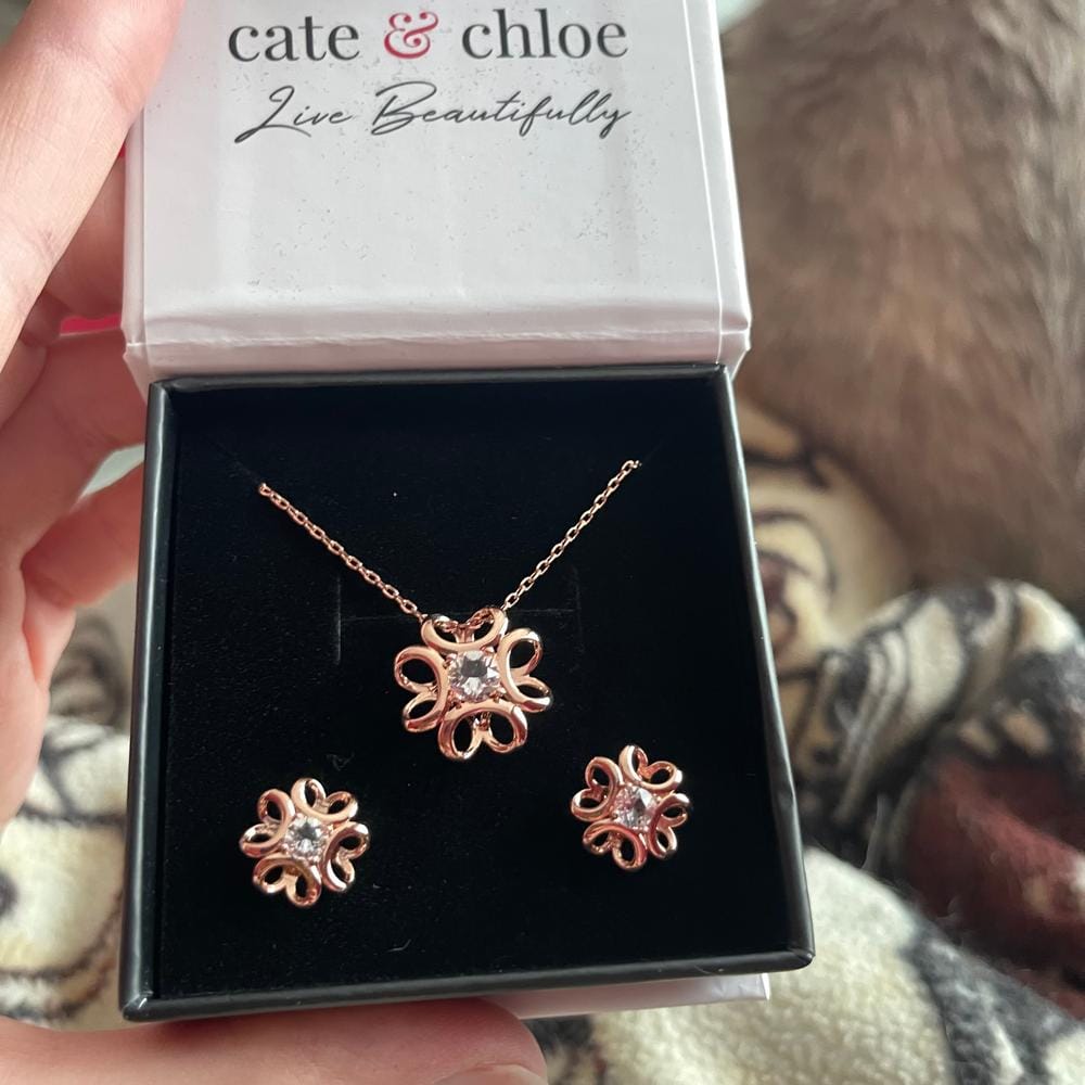 Customer photo review of Alexis 18k White Gold Plated Flower Pendant Necklace with Swarovski Crystal