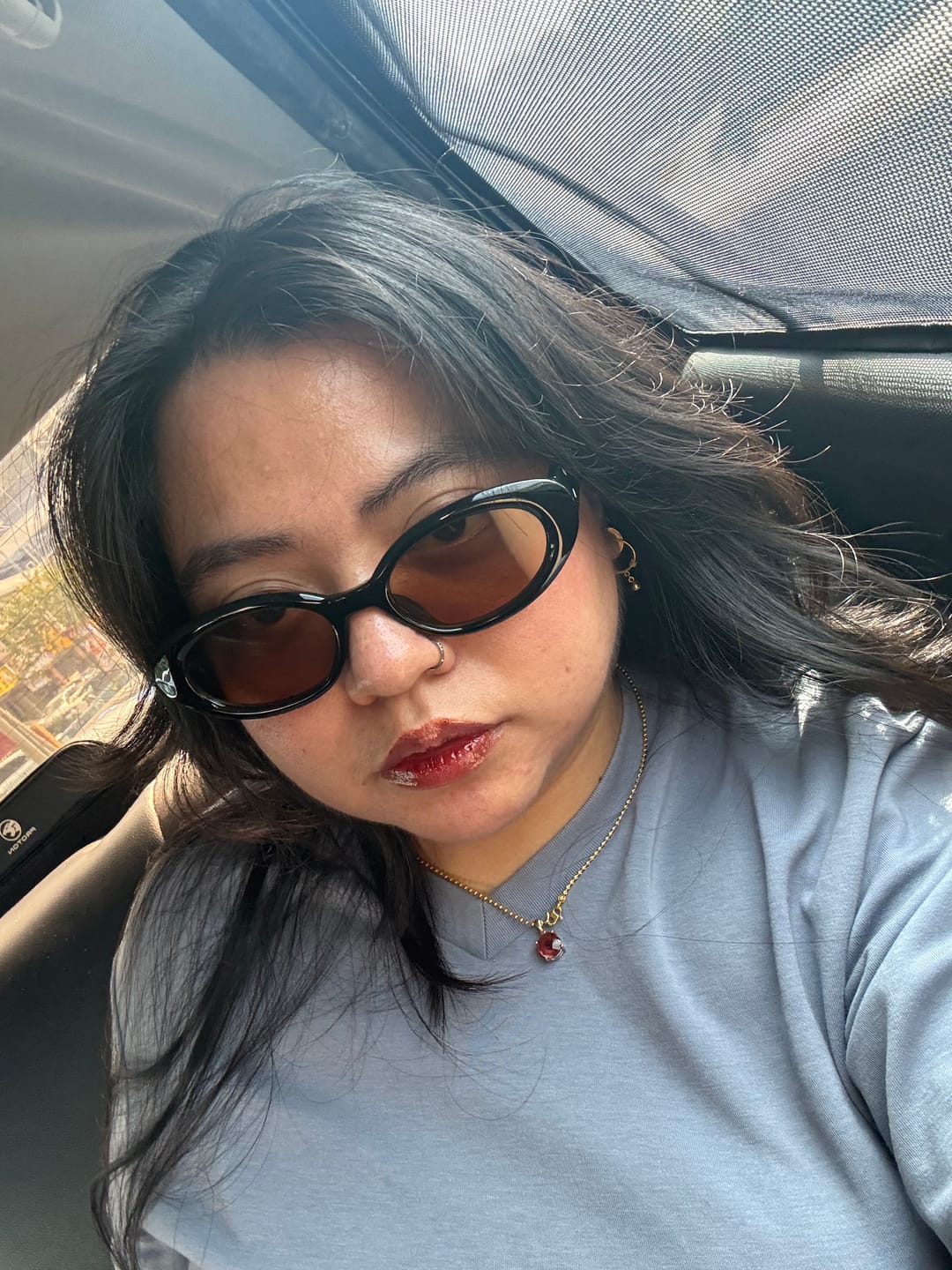 Customer photo review of Juno Oval Framed Sunglasses