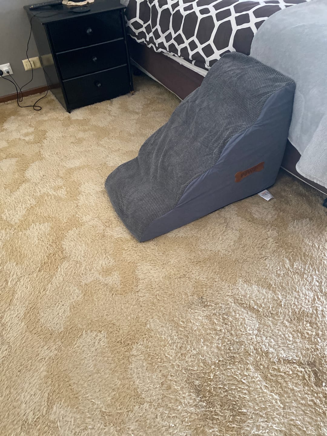 Customer photo review of PaWz Soft Foam Dog Stairs – Non-Slip Dog Steps for Beds & Couches
