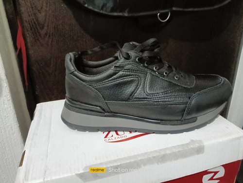 Customer photo review of Tenis Artesanal Hombre Toronto - Negro
