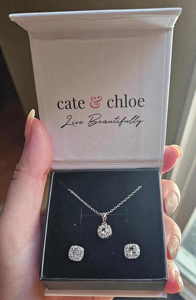 Customer photo review of Ruth 18k White Gold Plated Silver Pendant Necklace with Swarovski Crystals