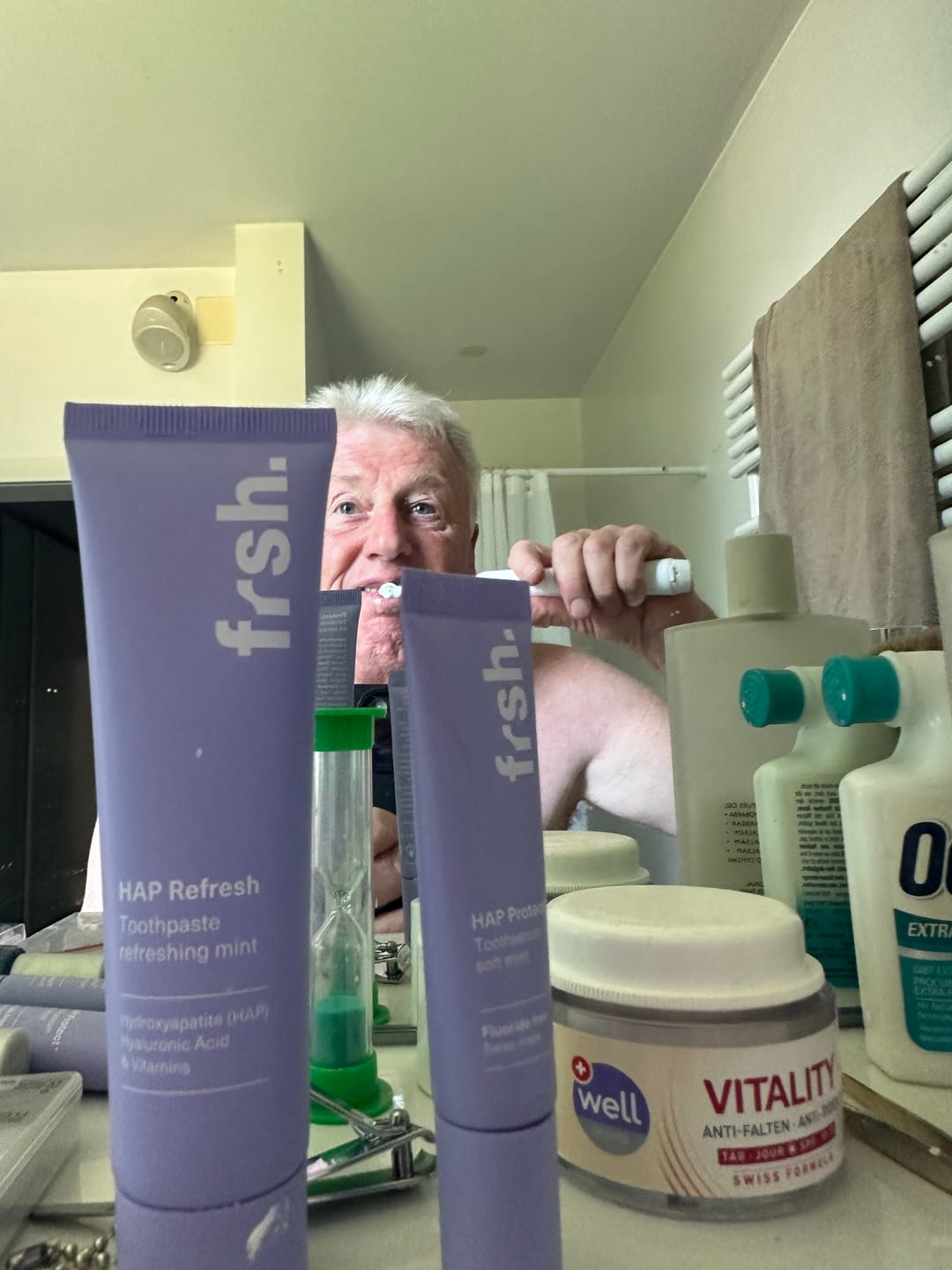Customer photo review of HAP Refresh Toothpaste